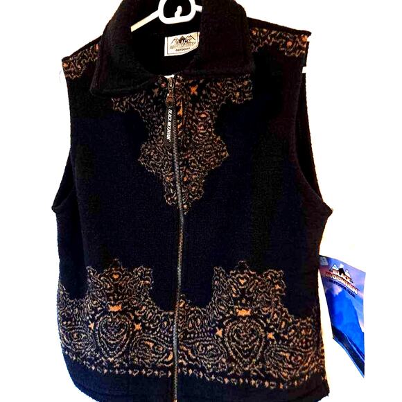 Black Mountain Women's Sweater Vest 100% Acrylic Floral Collared Full Zip S New - Picture 1 of 9
